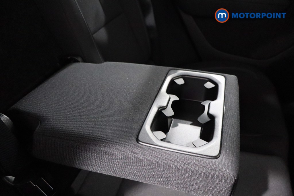 Volvo Xc40 Core Automatic Electric SUV - Stock Number (1590026) - 26th supplementary image