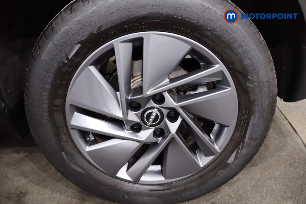 Nissan Qashqai Acenta Premium Automatic Petrol SUV - Stock Number (1590460) - 12th supplementary image