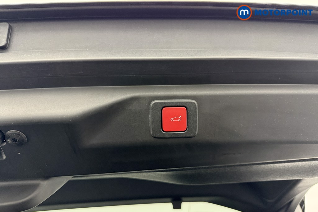 Peugeot 3008 GT Automatic Petrol SUV - Stock Number (1590536) - 29th supplementary image