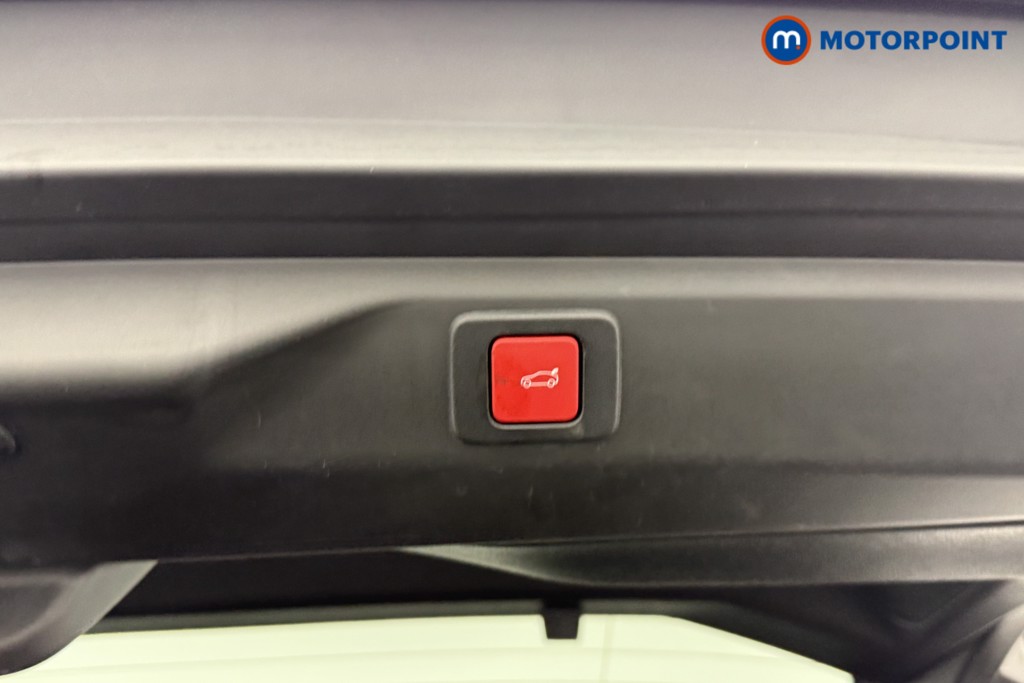 Peugeot 3008 GT Automatic Petrol SUV - Stock Number (1590546) - 22nd supplementary image