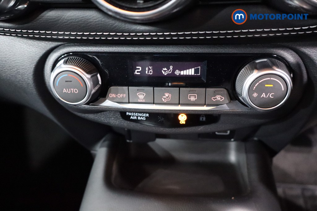 Nissan Juke N-Connecta Automatic Petrol SUV - Stock Number (1591141) - 16th supplementary image