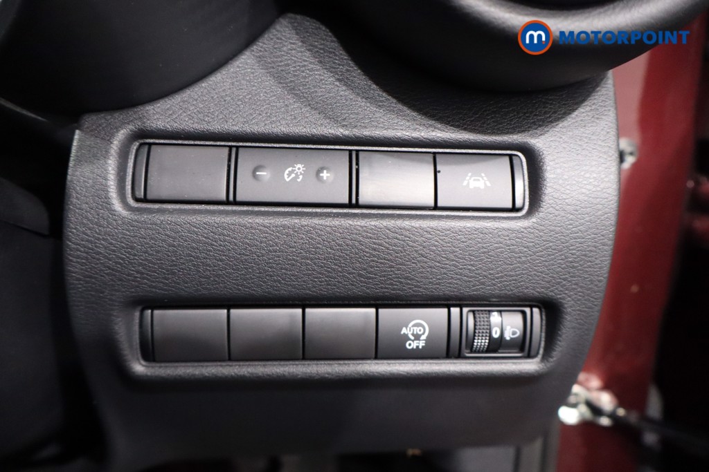 Nissan Juke N-Connecta Automatic Petrol SUV - Stock Number (1591141) - 20th supplementary image