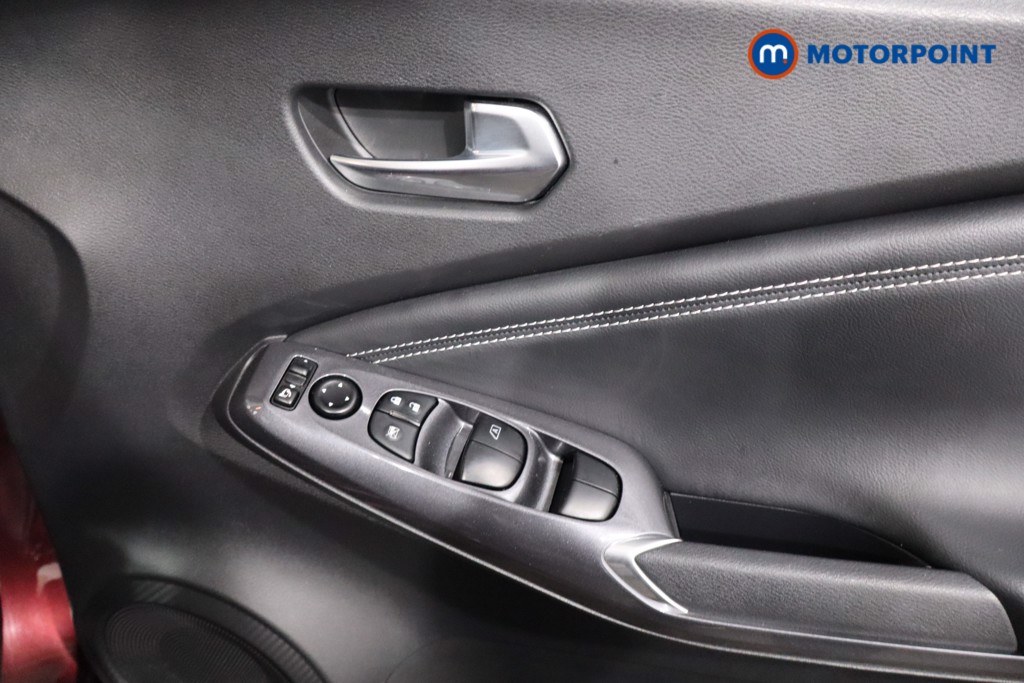 Nissan Juke N-Connecta Automatic Petrol SUV - Stock Number (1591141) - 21st supplementary image