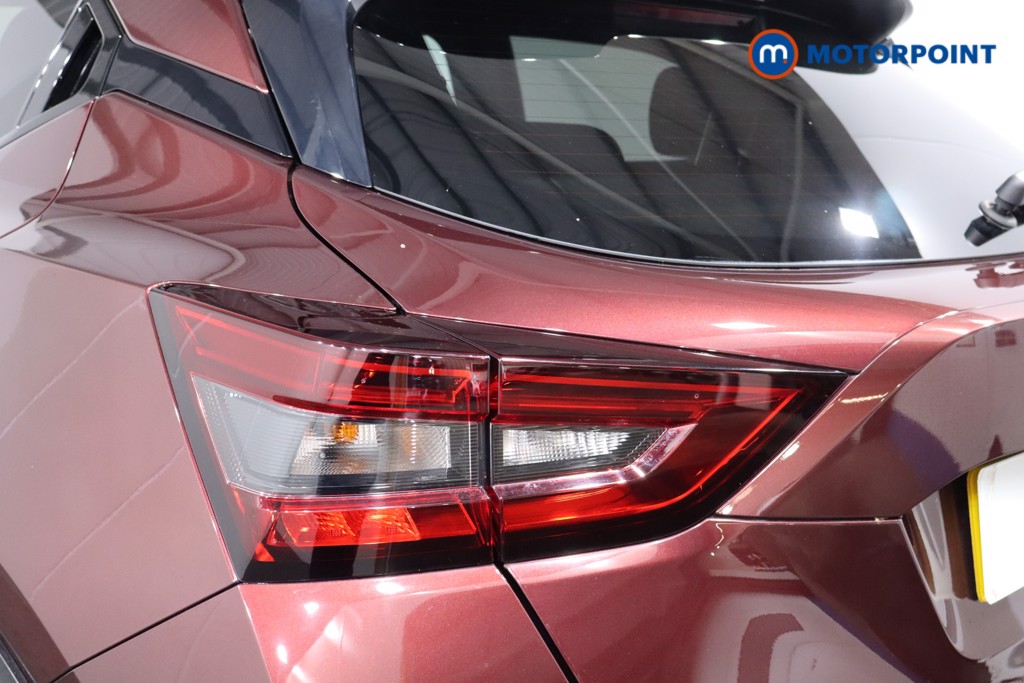 Nissan Juke N-Connecta Automatic Petrol SUV - Stock Number (1591141) - 32nd supplementary image