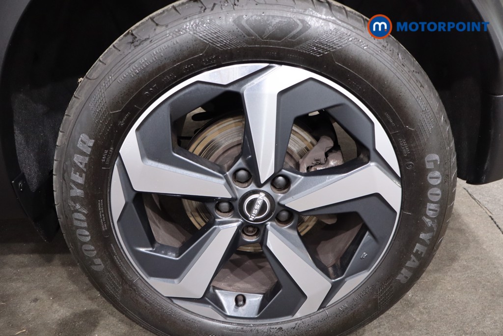 Nissan Qashqai N-Connecta Manual Petrol SUV - Stock Number (1591143) - 12th supplementary image