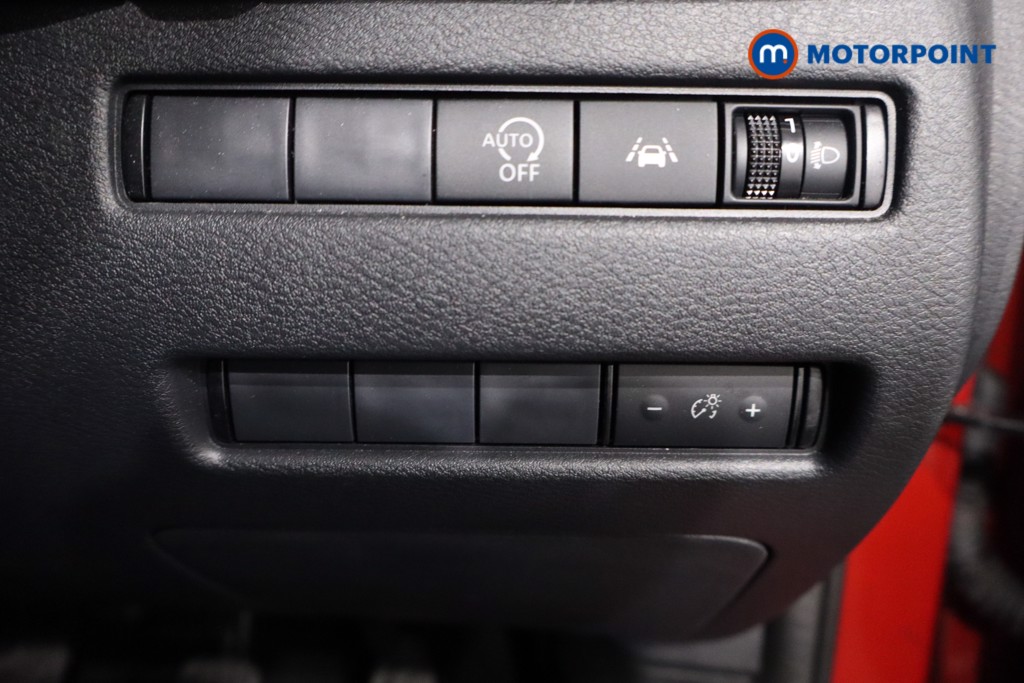 Nissan Qashqai N-Connecta Manual Petrol SUV - Stock Number (1591143) - 22nd supplementary image