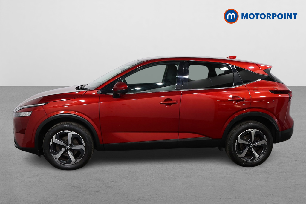 Nissan Qashqai N-Connecta Manual Petrol SUV - Stock Number (1591143) - Passenger side