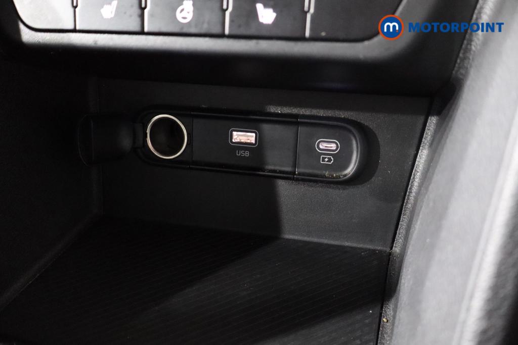 KIA Sportage Gt-Line Manual Petrol SUV - Stock Number (1570436) - 5th supplementary image