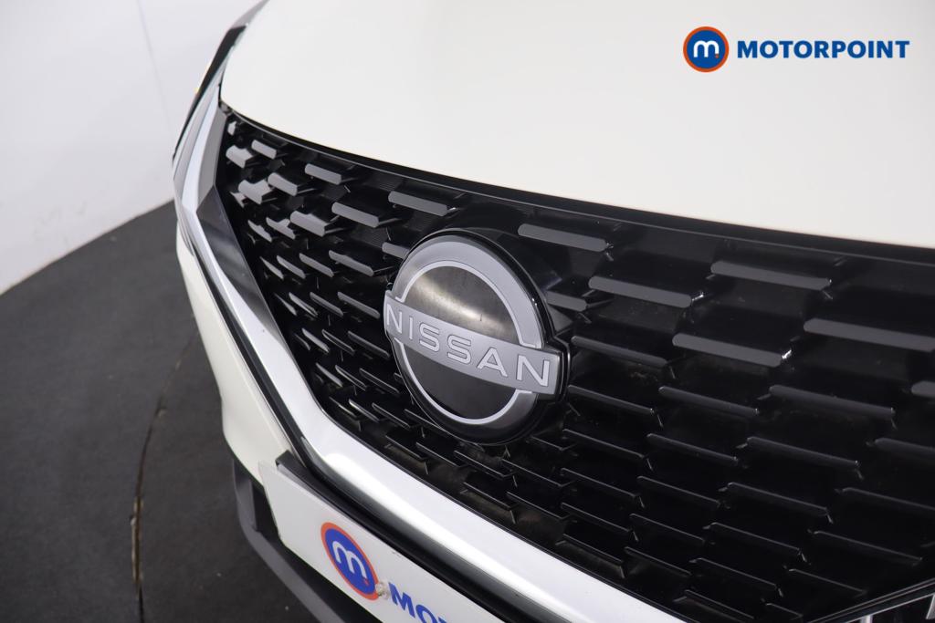 Nissan Qashqai Acenta Premium Automatic Petrol SUV - Stock Number (1577531) - 17th supplementary image