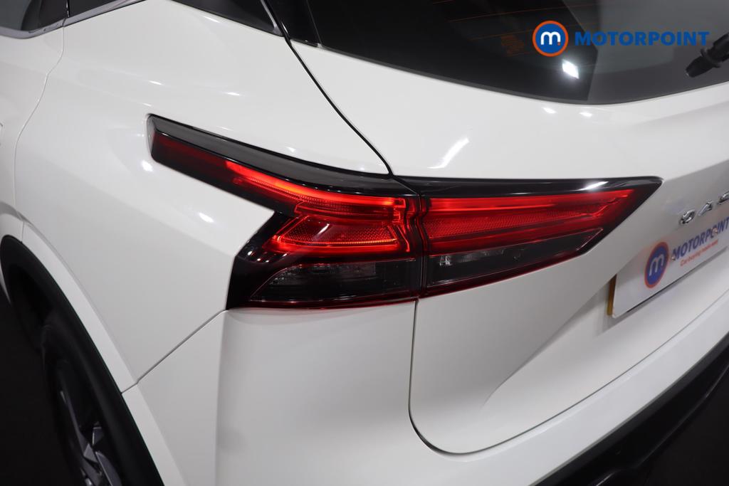 Nissan Qashqai Acenta Premium Automatic Petrol SUV - Stock Number (1577531) - 21st supplementary image