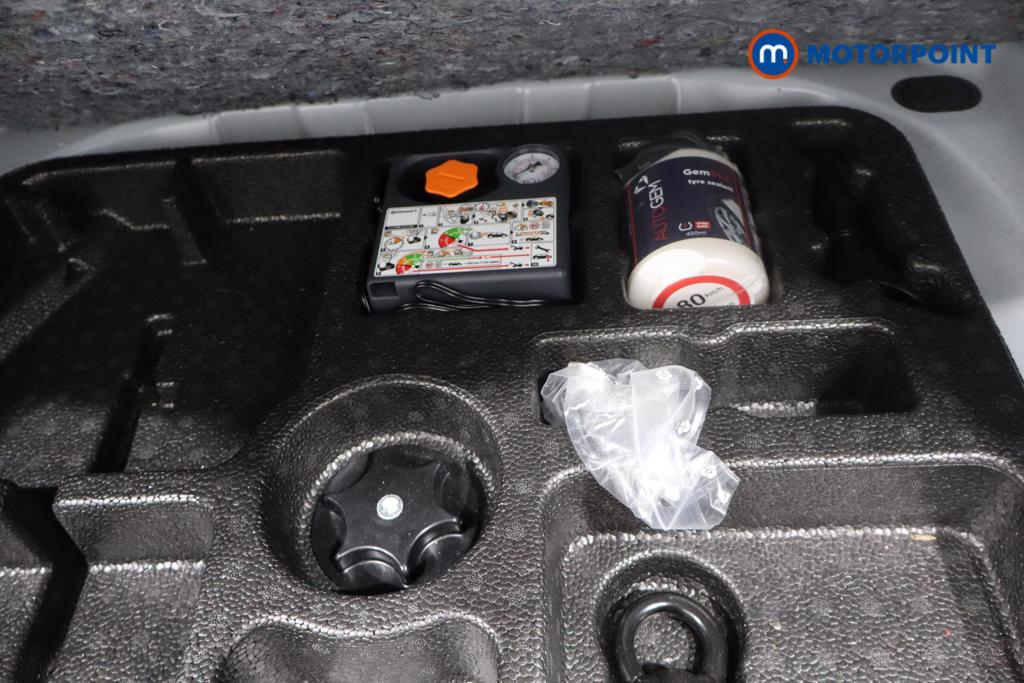 Nissan Qashqai Acenta Premium Automatic Petrol SUV - Stock Number (1577531) - 26th supplementary image