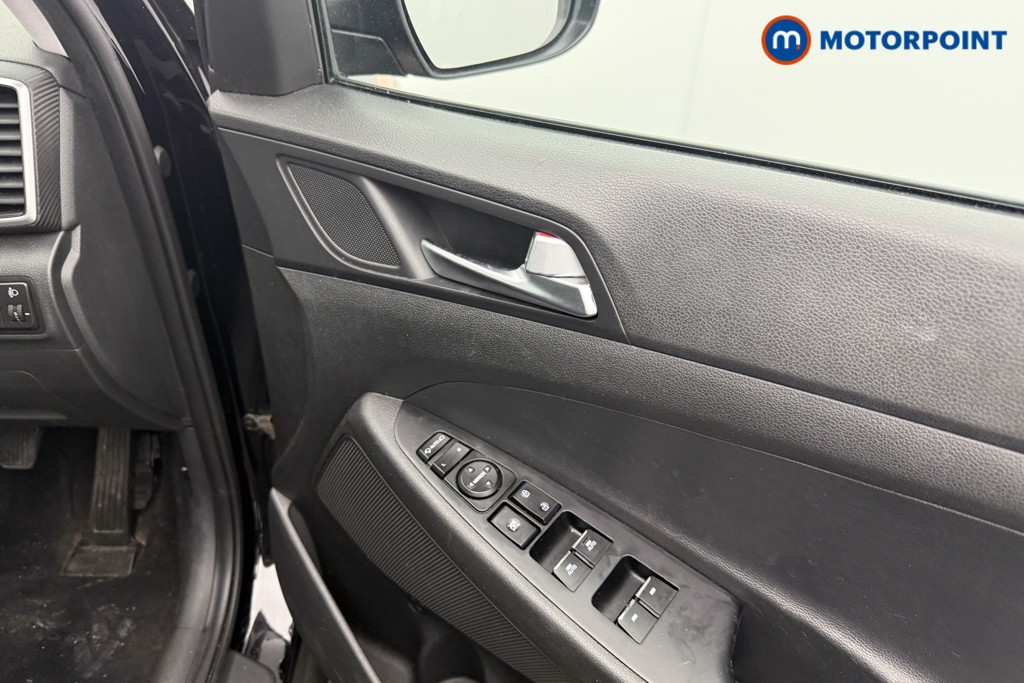 Hyundai Tucson Se Nav Manual Petrol SUV - Stock Number (1584836) - 14th supplementary image