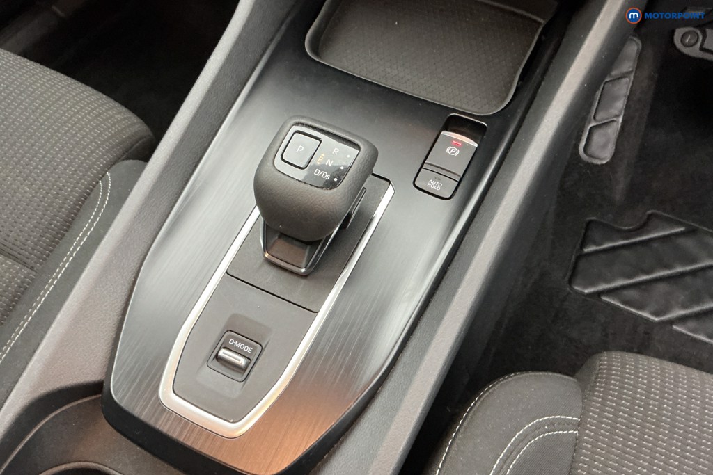 Nissan Qashqai Acenta Premium Automatic Petrol SUV - Stock Number (1585856) - 16th supplementary image