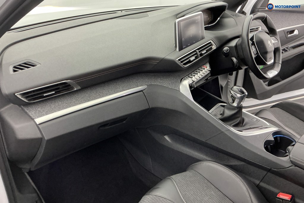 Peugeot 5008 Gt Line Manual Diesel SUV - Stock Number (1586516) - 8th supplementary image