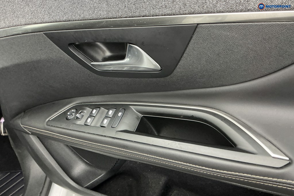 Peugeot 5008 Gt Line Manual Diesel SUV - Stock Number (1586516) - 22nd supplementary image