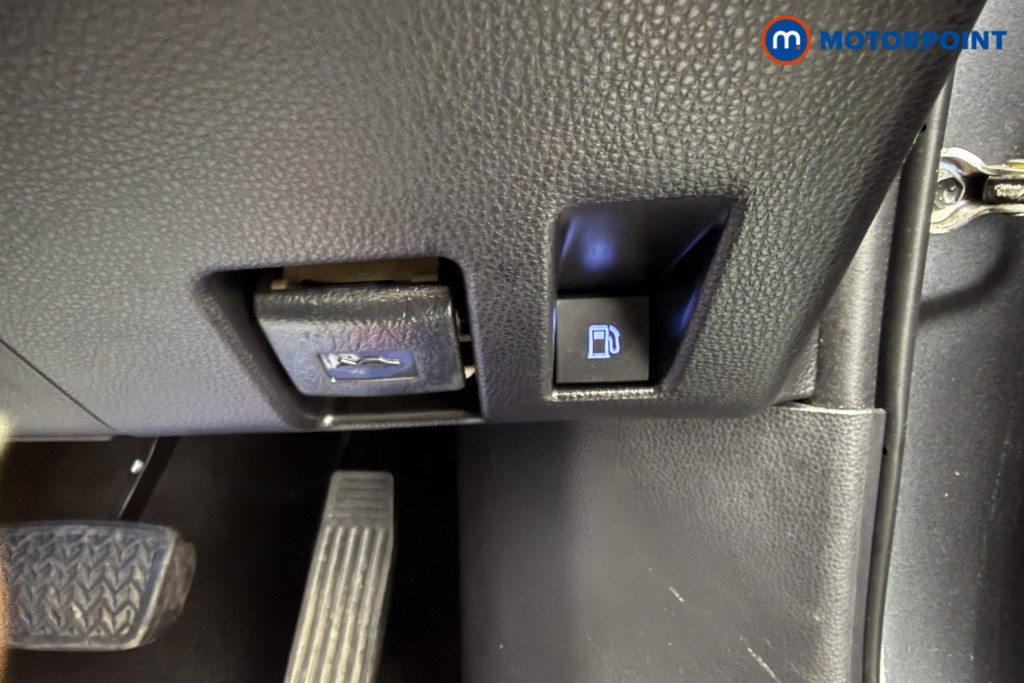 Toyota Rav4 Dynamic Automatic Petrol Plug-In Hybrid SUV - Stock Number (1587408) - 12th supplementary image