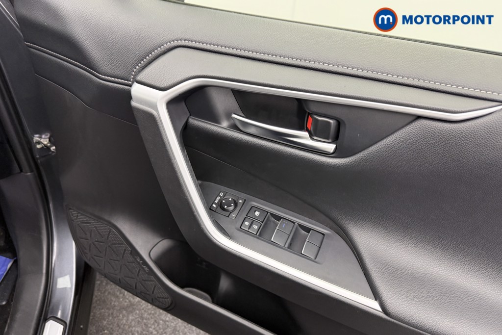 Toyota Rav4 Dynamic Automatic Petrol Plug-In Hybrid SUV - Stock Number (1587408) - 14th supplementary image