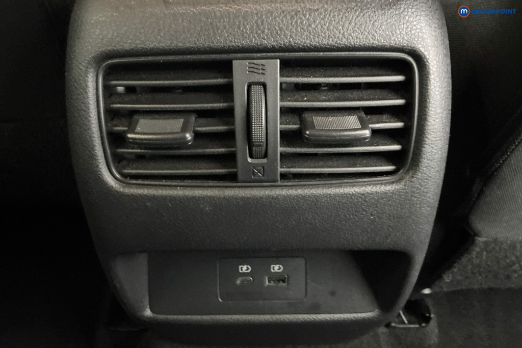 Nissan Qashqai N-Connecta Automatic Petrol SUV - Stock Number (1587409) - 10th supplementary image