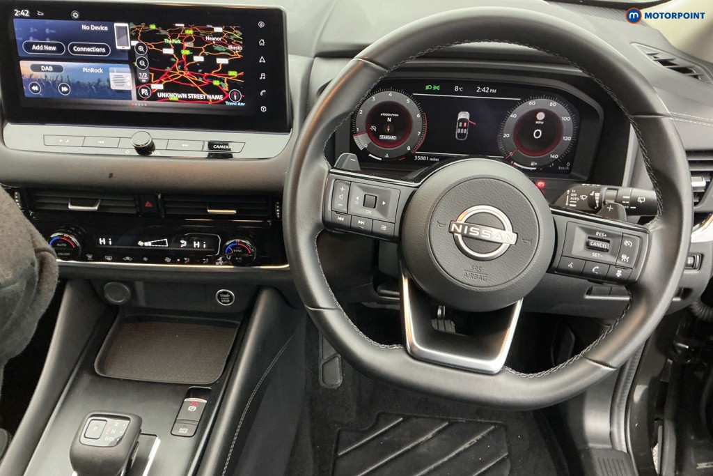 Nissan Qashqai N-Connecta Automatic Petrol SUV - Stock Number (1587409) - 1st supplementary image