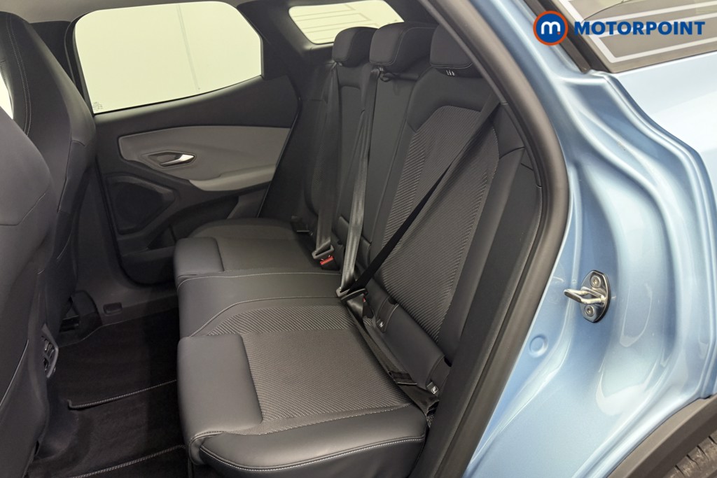 Ford Explorer Select Automatic Electric SUV - Stock Number (1590504) - 15th supplementary image