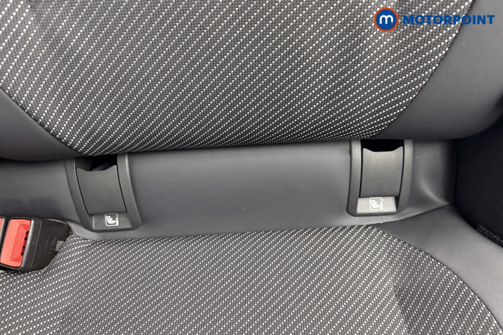 Ford Explorer Select Automatic Electric SUV - Stock Number (1590504) - 16th supplementary image