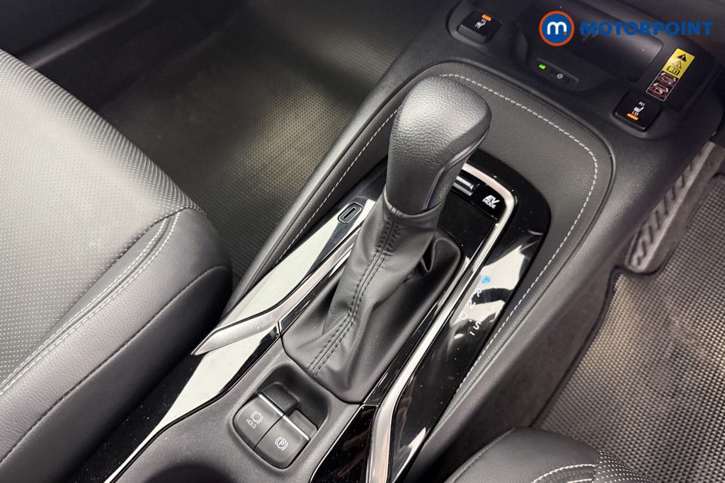 Toyota Corolla Excel Automatic Petrol-Electric Hybrid Estate - Stock Number (1590935) - 6th supplementary image