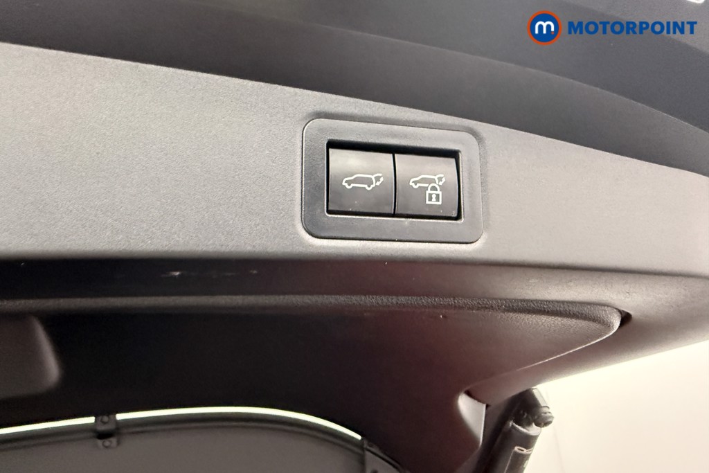 Toyota Corolla Excel Automatic Petrol-Electric Hybrid Estate - Stock Number (1590935) - 20th supplementary image