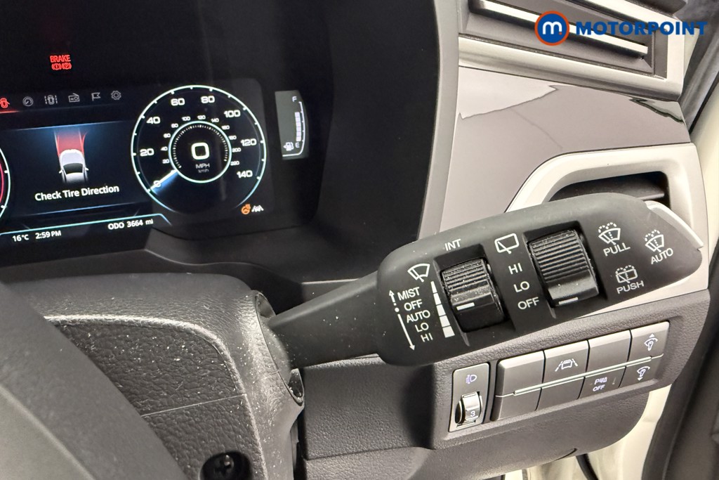 Ssangyong Korando Ultimate Manual Petrol SUV - Stock Number (1591222) - 10th supplementary image