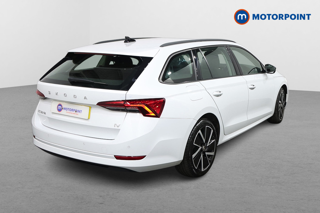 Skoda Octavia Se Technology Automatic Petrol Plug-In Hybrid Estate - Stock Number (1591766) - Drivers side rear corner