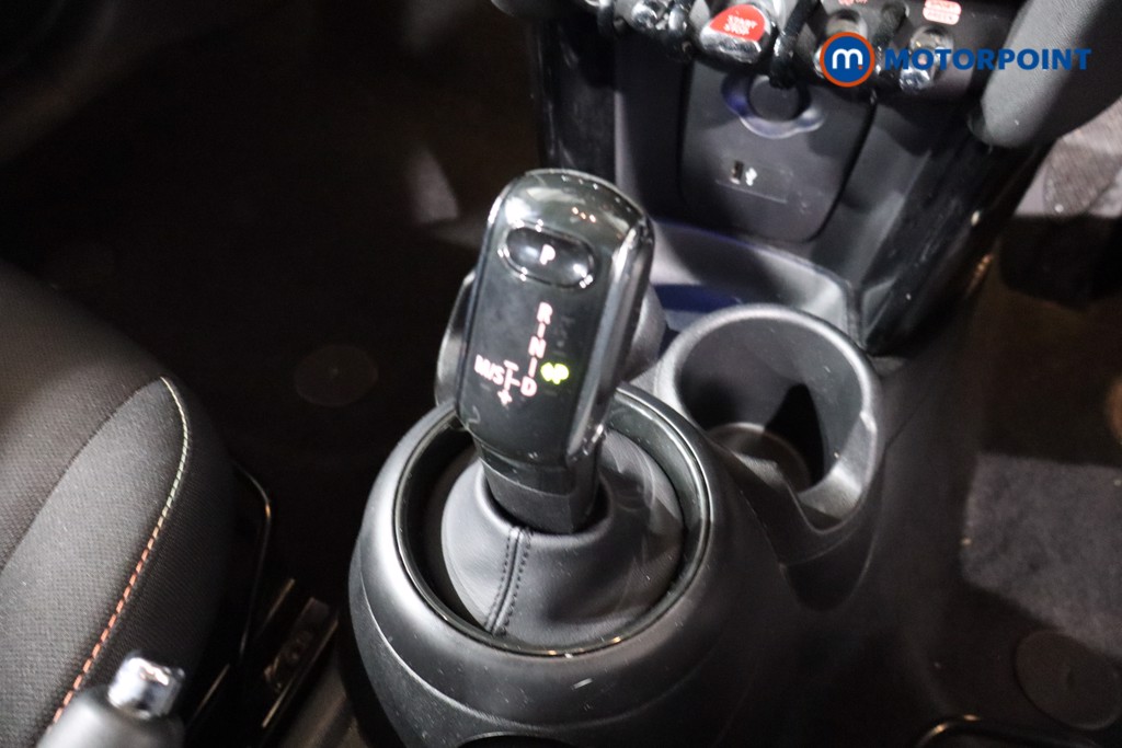 Mini Hatchback Cooper Classic Automatic Petrol Hatchback - Stock Number (1591940) - 14th supplementary image