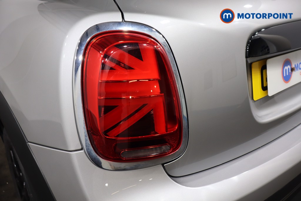 Mini Hatchback Cooper Classic Automatic Petrol Hatchback - Stock Number (1591940) - 32nd supplementary image