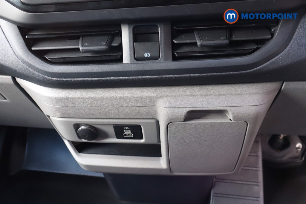 Ford Transit Custom Sport Automatic Diesel Panel Van - Stock Number (1571437) - 25th supplementary image