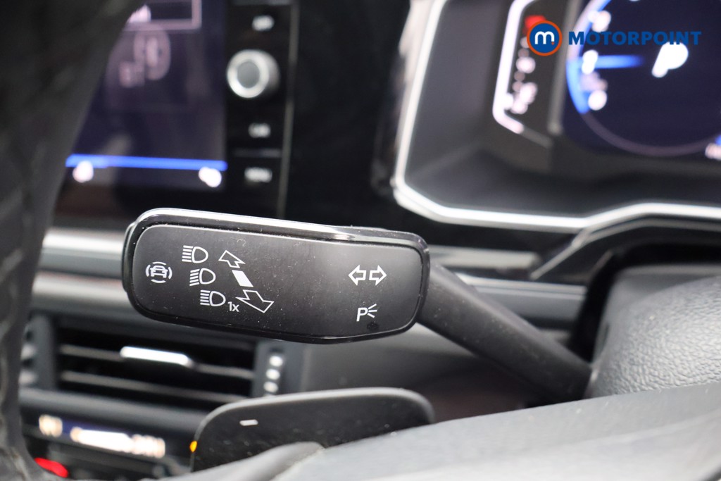 Volkswagen Taigo R-Line Automatic Petrol SUV - Stock Number (1577800) - 5th supplementary image