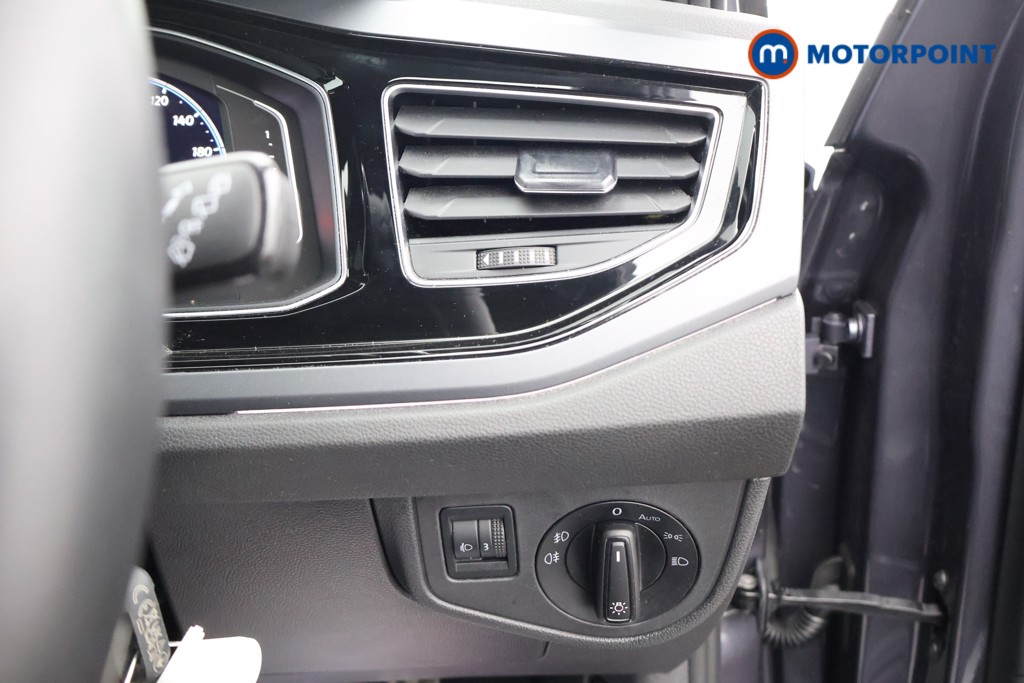 Volkswagen Taigo R-Line Automatic Petrol SUV - Stock Number (1577800) - 7th supplementary image