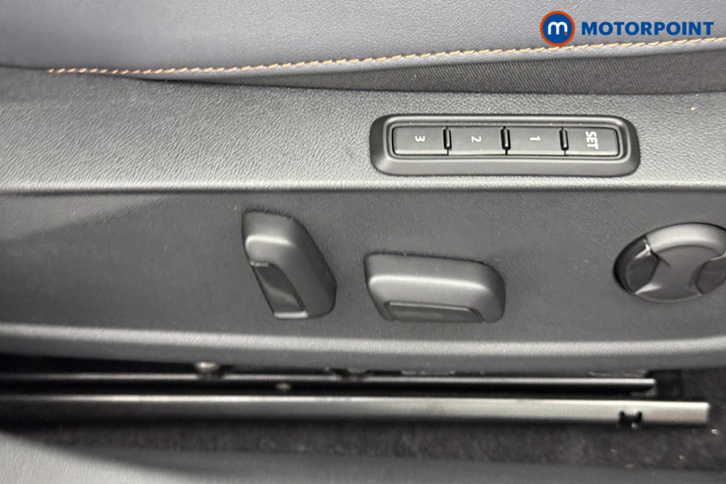 Cupra Leon V3 Automatic Petrol Plug-In Hybrid Hatchback - Stock Number (1578675) - 18th supplementary image