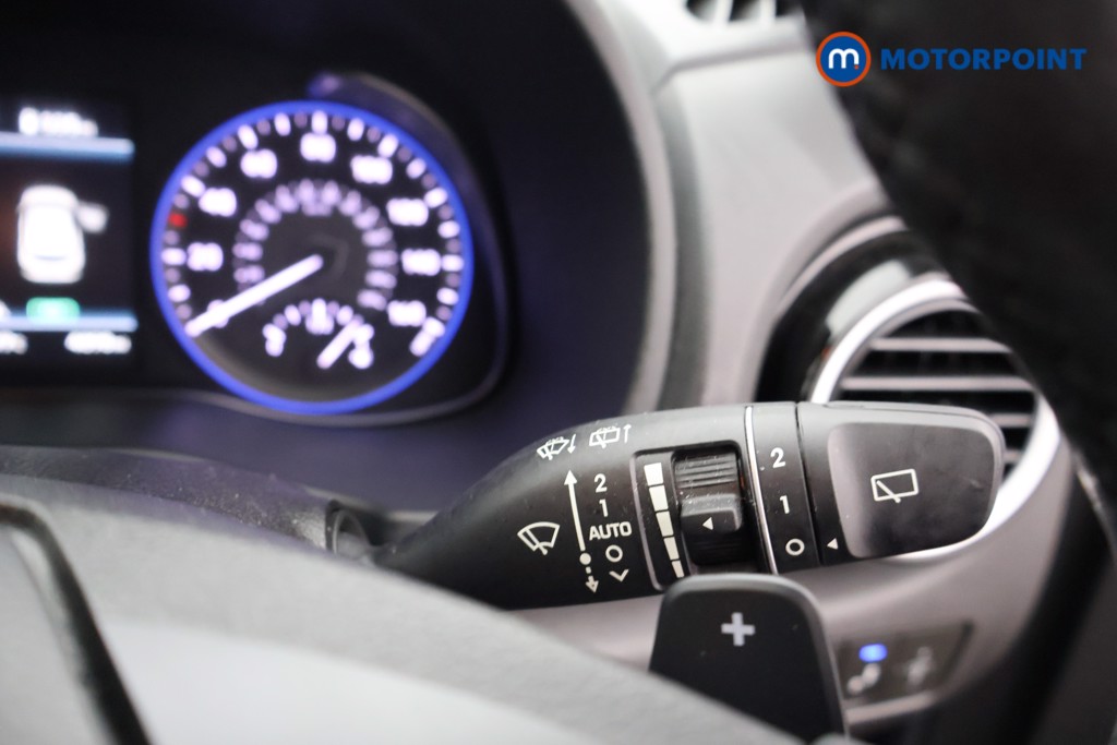 Hyundai Kona Premium Se Automatic Petrol-Electric Hybrid SUV - Stock Number (1579767) - 6th supplementary image