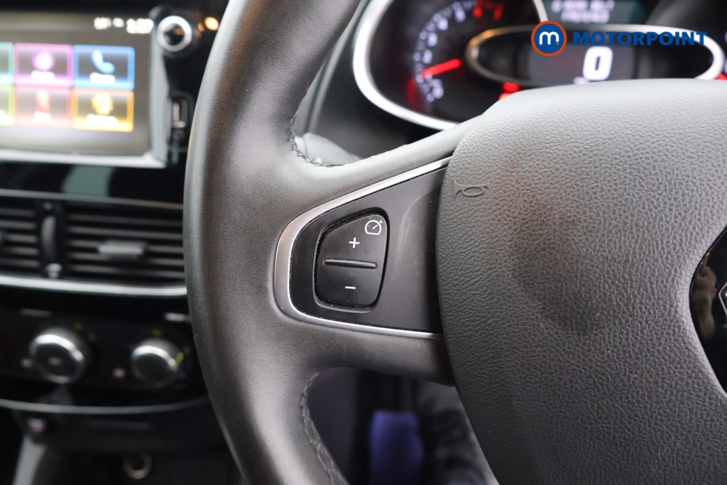 Renault Clio Iconic Manual Petrol Hatchback - Stock Number (1582370) - 2nd supplementary image