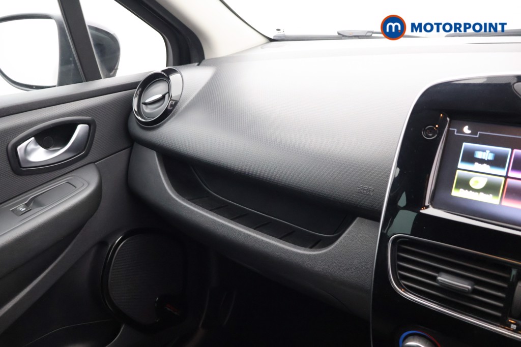 Renault Clio Iconic Manual Petrol Hatchback - Stock Number (1582370) - 11th supplementary image