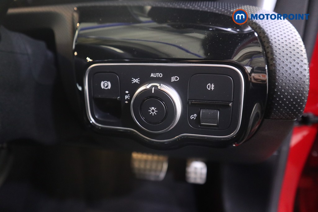 Mercedes-Benz A Class Amg Line Automatic Diesel Hatchback - Stock Number (1583016) - 10th supplementary image