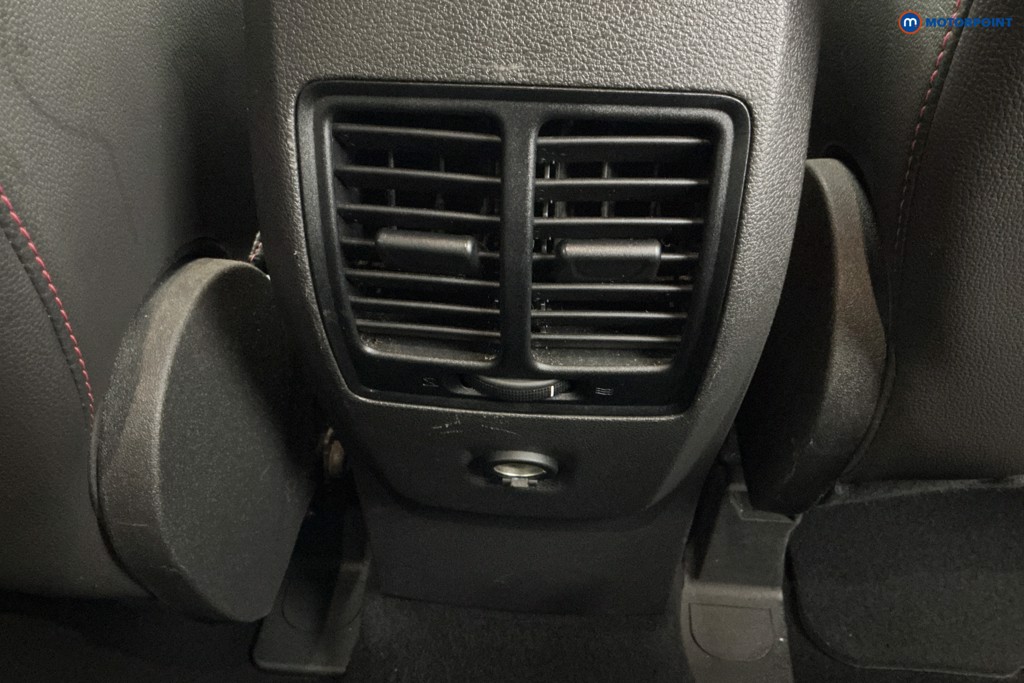 Ford Kuga St-Line Manual Diesel SUV - Stock Number (1583018) - 9th supplementary image