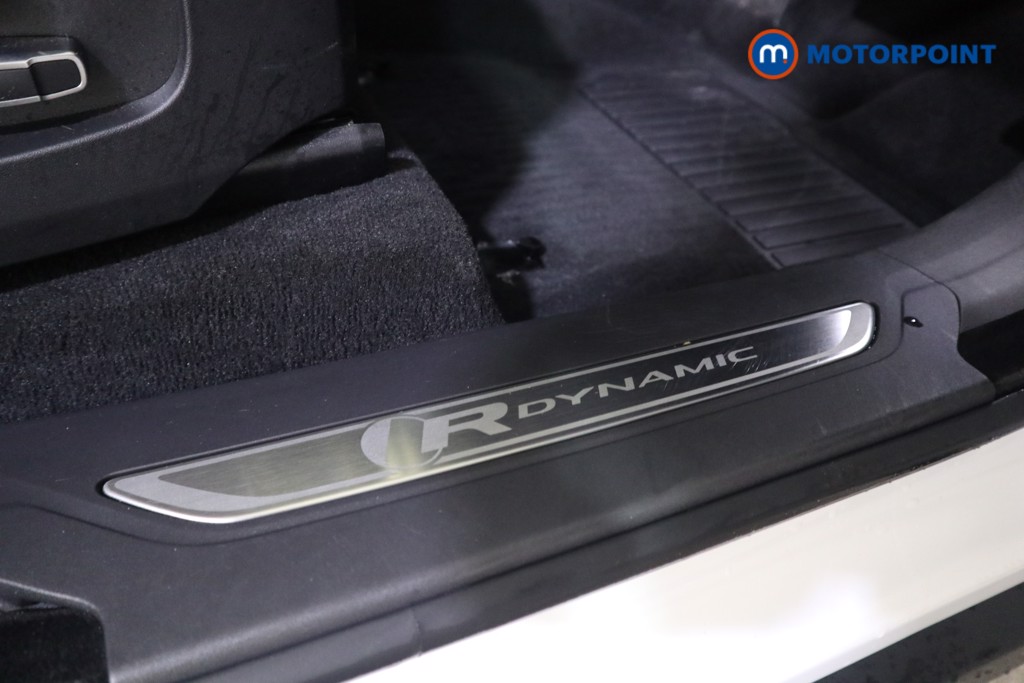 Jaguar F-Pace R-Dynamic Black Automatic Petrol SUV - Stock Number (1583356) - 15th supplementary image