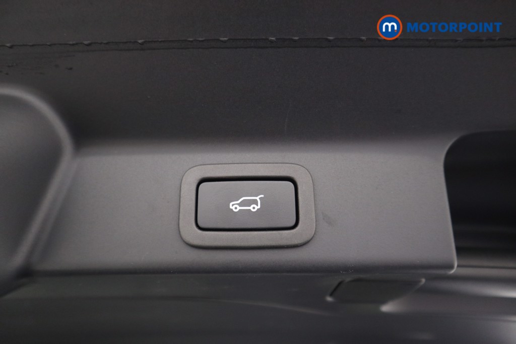 Jaguar F-Pace R-Dynamic Black Automatic Petrol SUV - Stock Number (1583356) - 23rd supplementary image