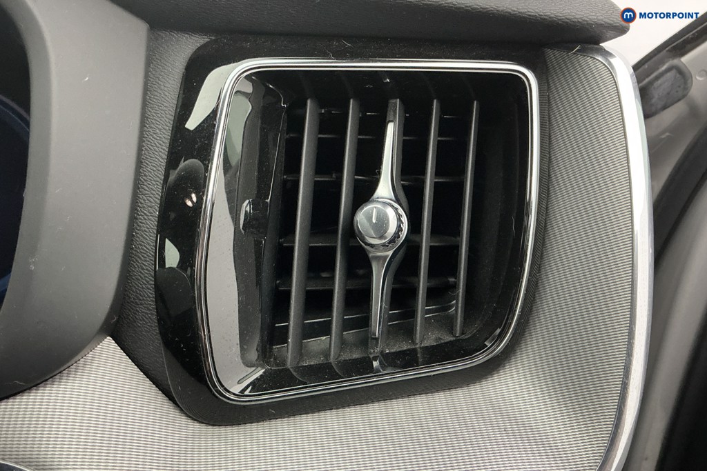 Volvo Xc60 R Design Automatic Petrol Plug-In Hybrid SUV - Stock Number (1583385) - 18th supplementary image