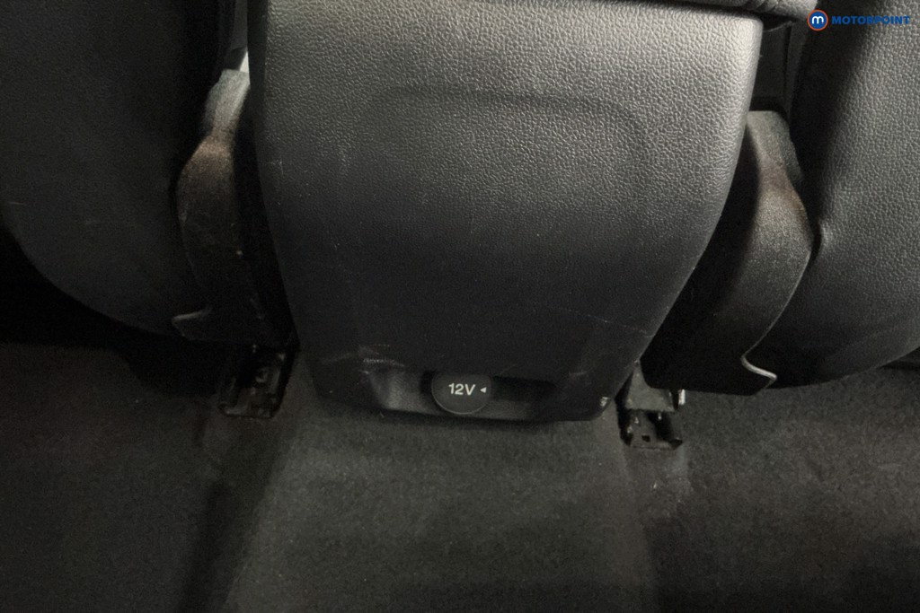 Ford Focus St-Line X Manual Petrol Hatchback - Stock Number (1583720) - 9th supplementary image