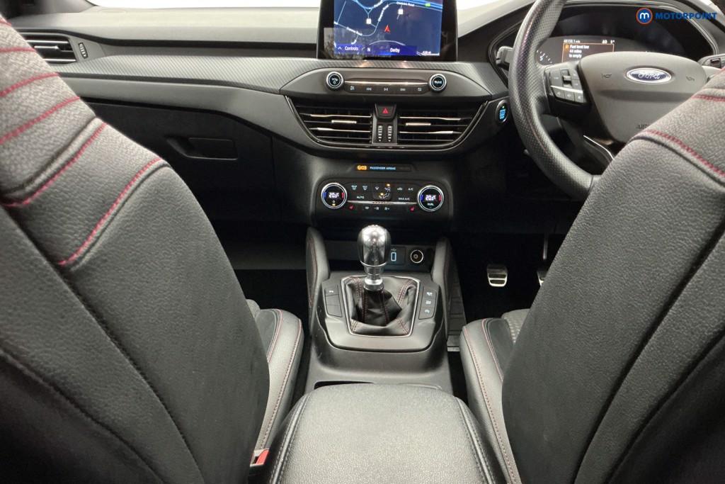 Ford Focus St-Line X Manual Petrol Hatchback - Stock Number (1583720) - 10th supplementary image