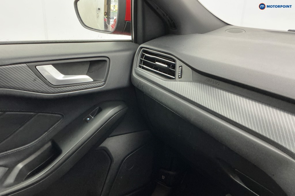 Ford Focus St-Line X Manual Petrol Hatchback - Stock Number (1583720) - 16th supplementary image