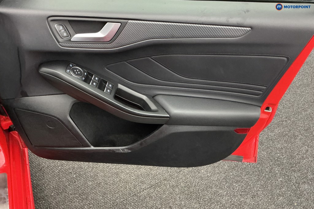 Ford Focus St-Line X Manual Petrol Hatchback - Stock Number (1583720) - 20th supplementary image