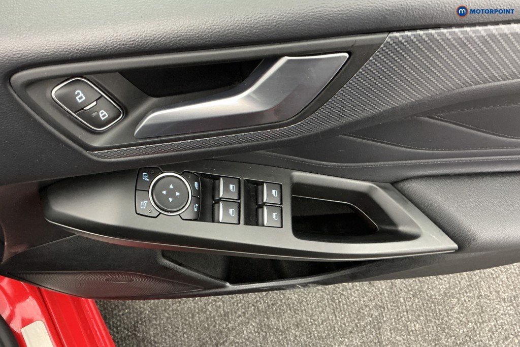 Ford Focus St-Line X Manual Petrol Hatchback - Stock Number (1583720) - 21st supplementary image