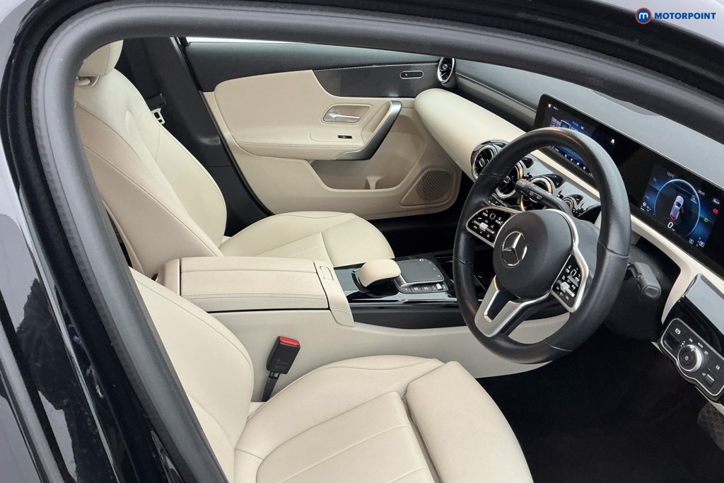 Mercedes-Benz A Class Sport Executive Edition Automatic Petrol Hatchback - Stock Number (1583927) - 5th supplementary image