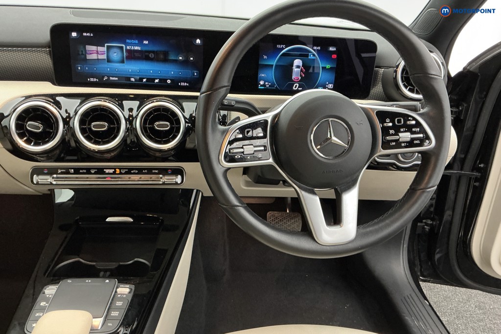 Mercedes-Benz A Class Sport Executive Edition Automatic Petrol Hatchback - Stock Number (1583927) - 6th supplementary image